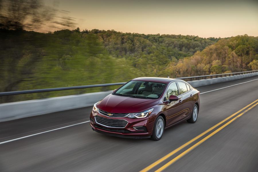  Chevrolet Cruze Premier 2016 года  (фото 14 из 19)